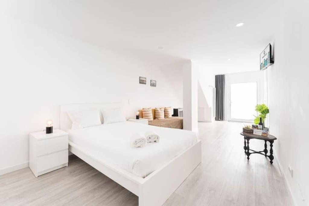 Opo - Fantastic Studio With Garden OOporto Esterno foto