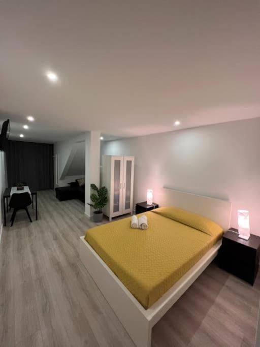 Opo - Fantastic Studio With Garden OOporto Esterno foto